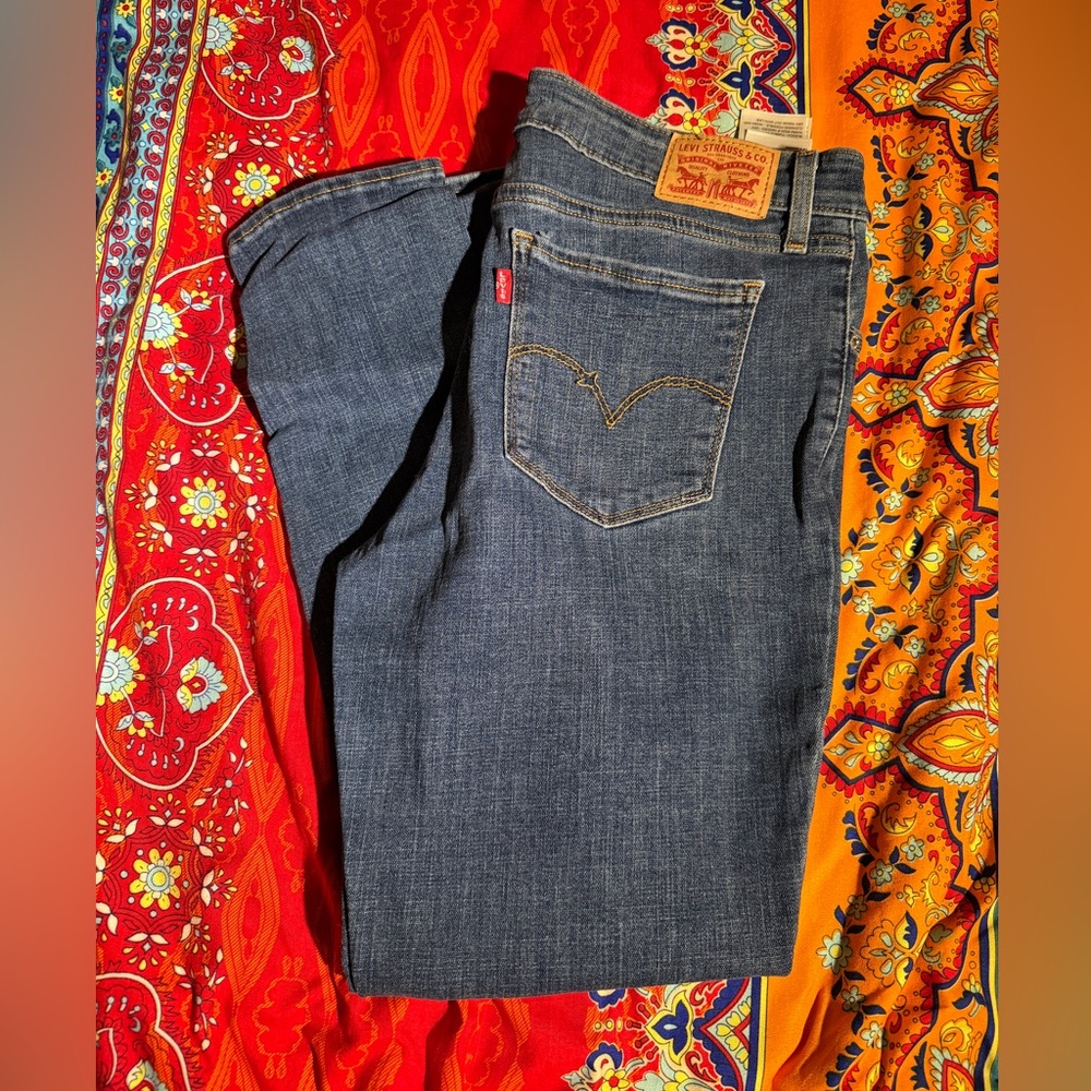 Levi's Women’s 711 Skinny Jeans